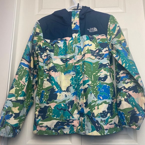 The North Face Girl's Resolve Reflective Jacket Size XL - Picture 4 of 13
